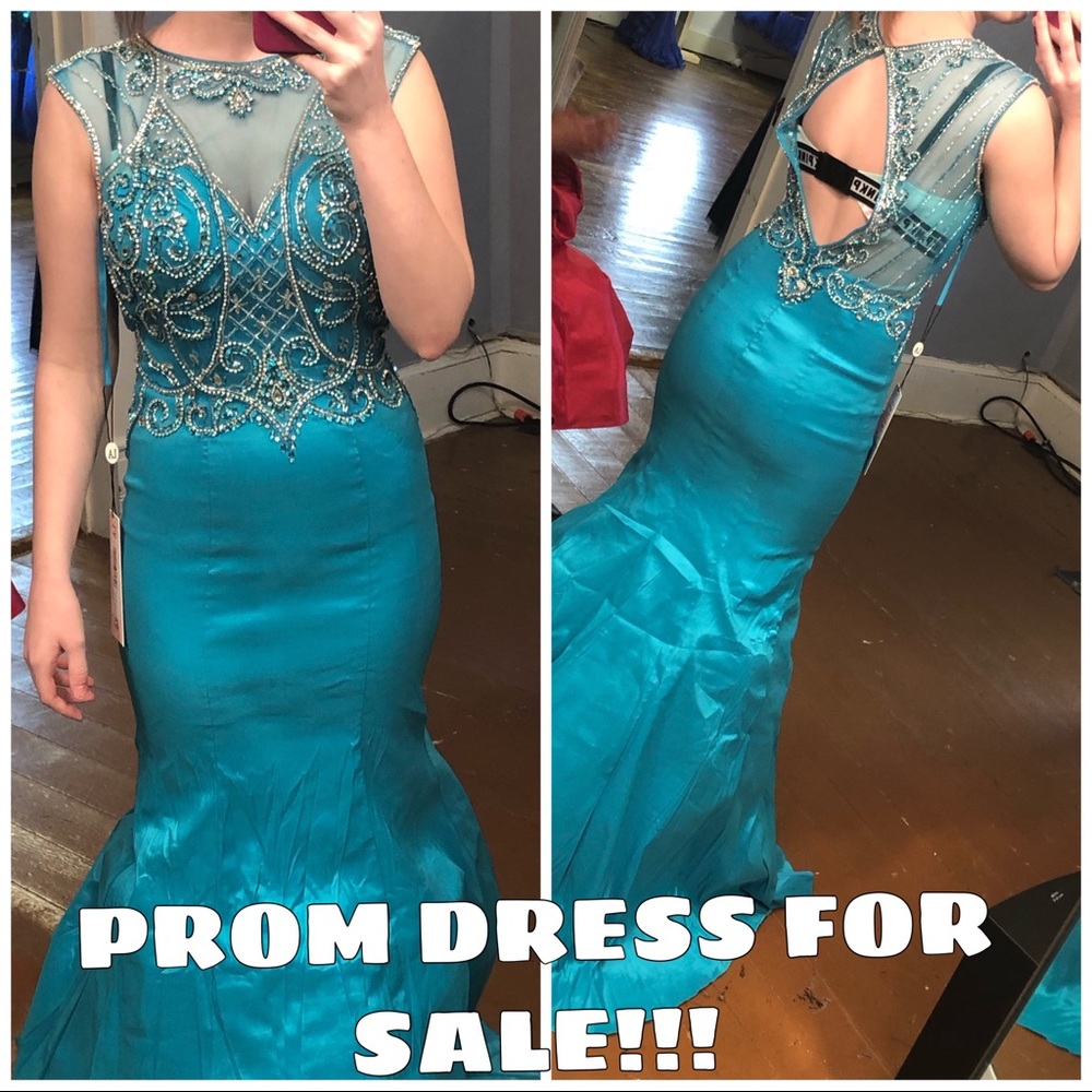 PROM DRESS